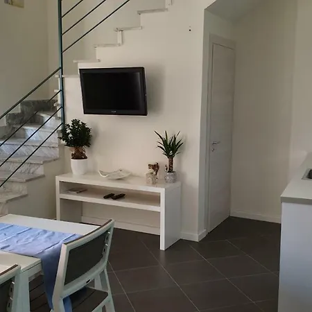 Marina Bay House Affittacamere Rossano